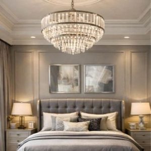 لوستر کلاسیک در اتاق خواب
