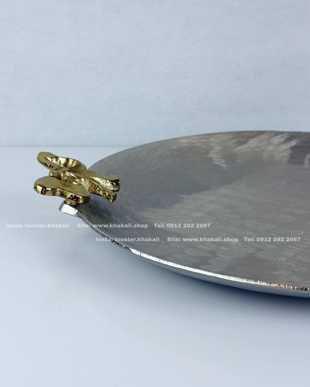 Alternative view of سینی گرد پذیرایی آلومینیوم دسته پاپیون